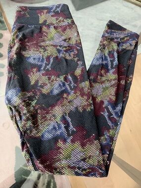 LuLaRoe Multicolor Leggings - Black, Burgundy, Blue & Green